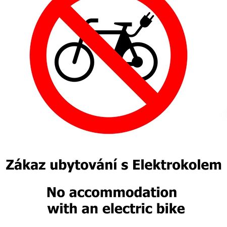 Penzion U Kohoutka Pardubice Eksteriør billede