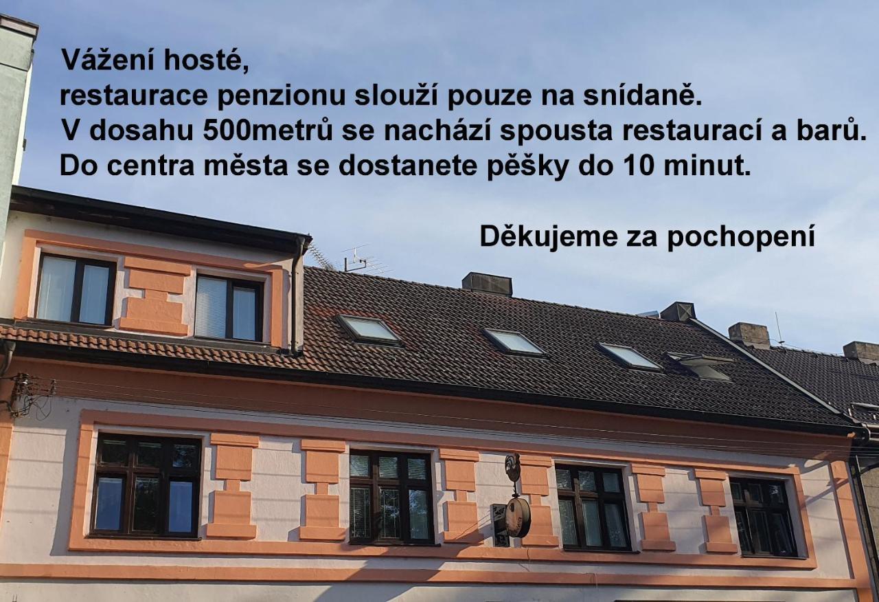 Penzion U Kohoutka Pardubice Eksteriør billede